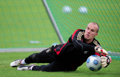 goalkeeper cleats